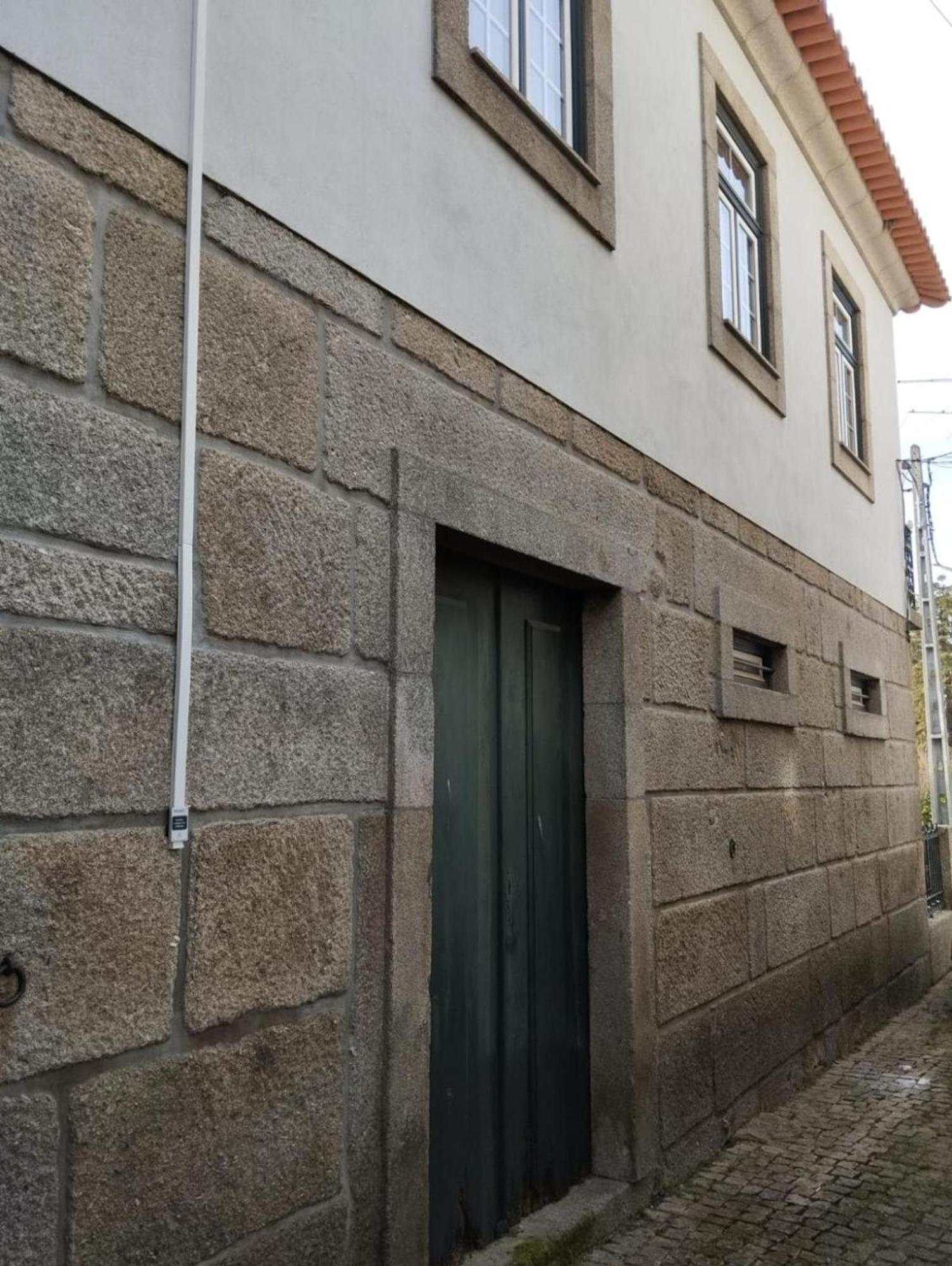 Casa Dos Livros - Guest House Vila Nova de Tazem エクステリア 写真