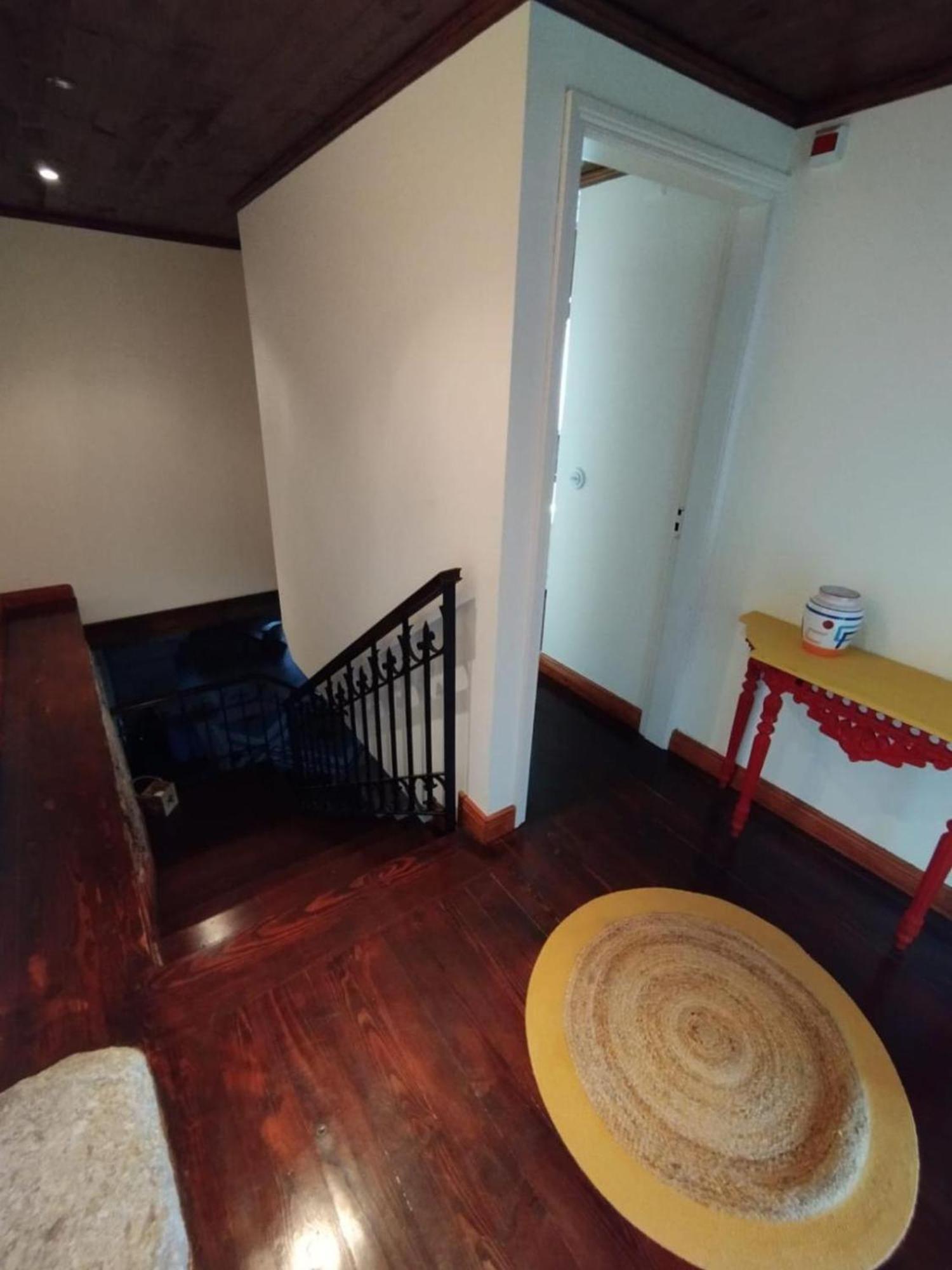 Casa Dos Livros - Guest House Vila Nova de Tazem エクステリア 写真
