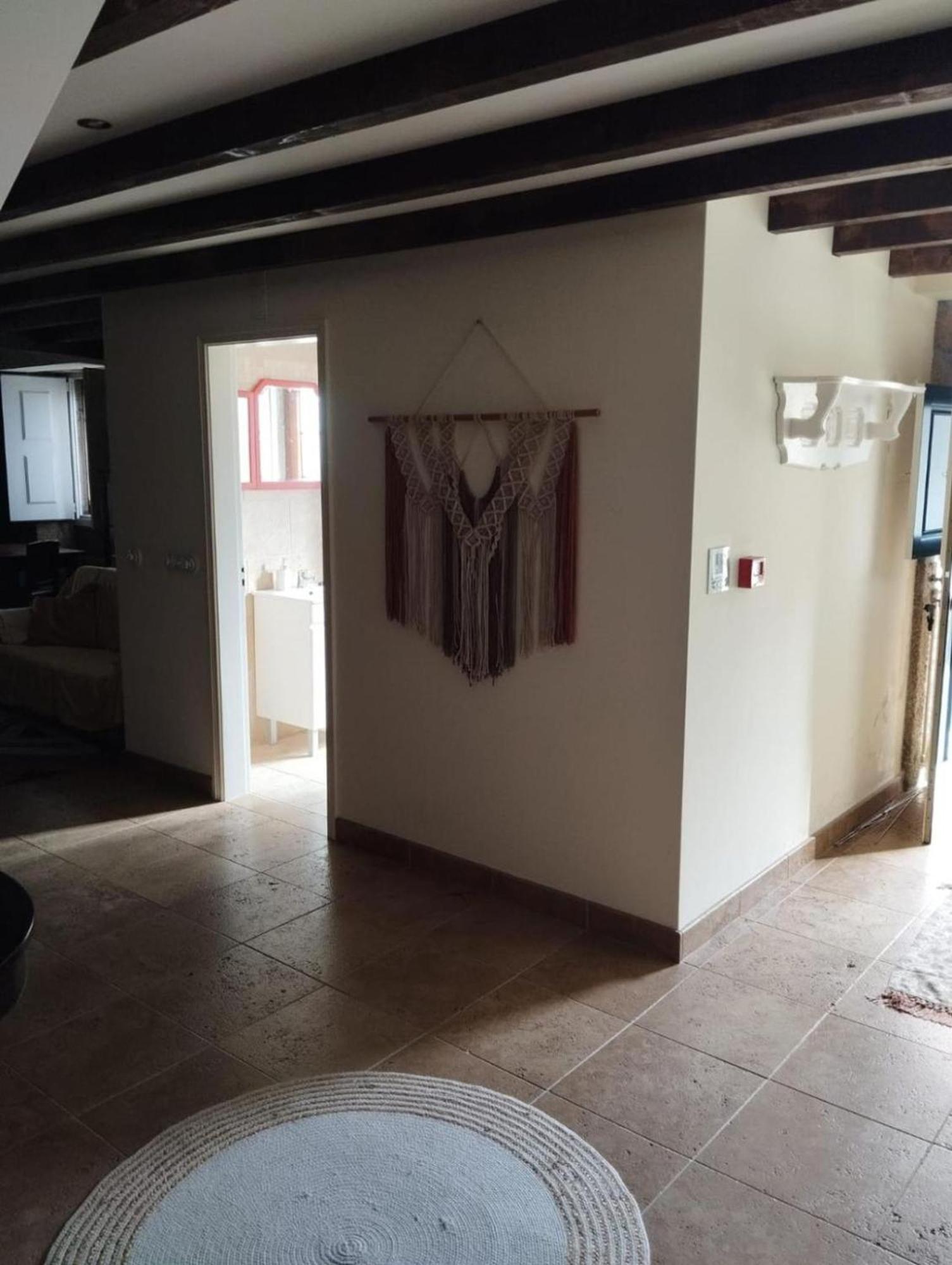 Casa Dos Livros - Guest House Vila Nova de Tazem エクステリア 写真