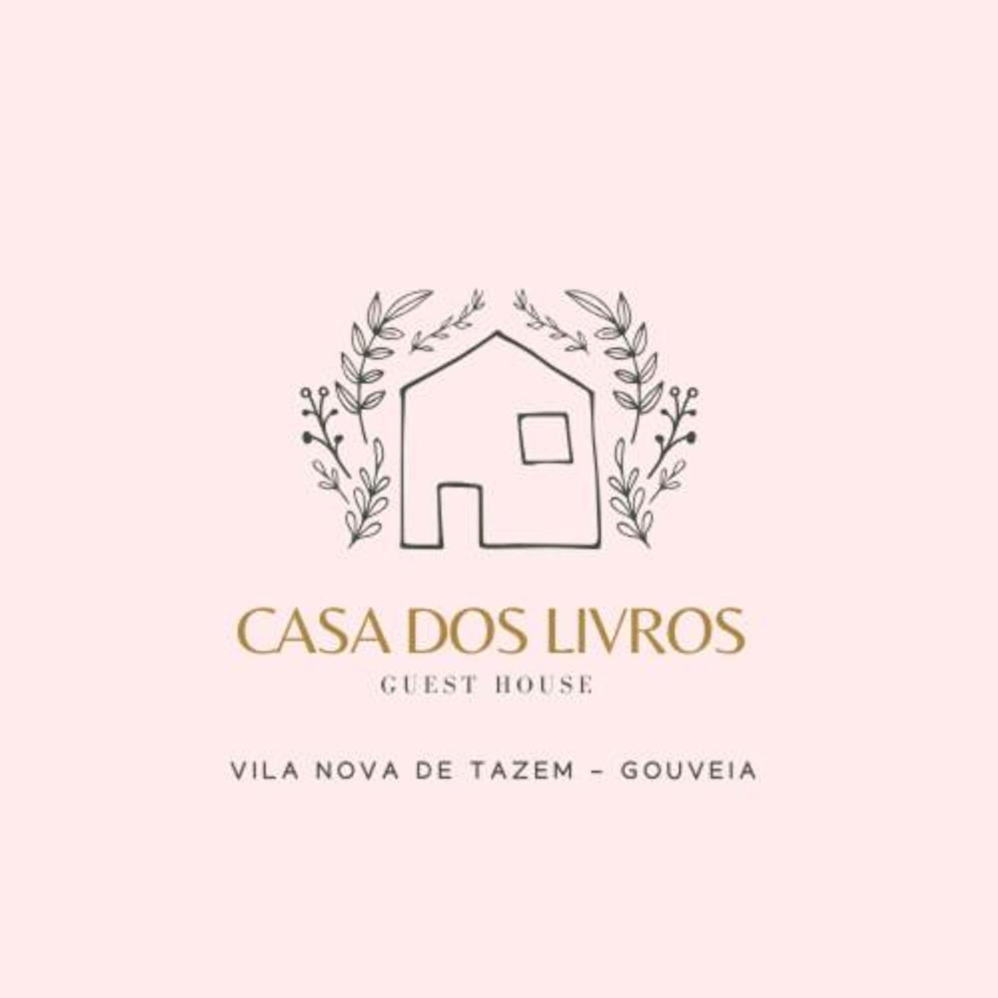 Casa Dos Livros - Guest House Vila Nova de Tazem エクステリア 写真